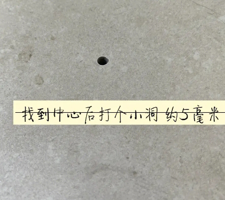汉源瓷砖空鼓维修公司专业解答在瓷砖铺贴过程中，如果砂料搅拌不均匀，将会带来以下问题